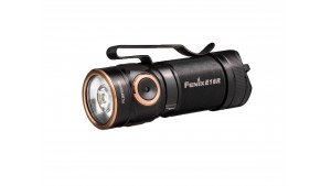 Fenix E18R - Lanternă EDC - 750 Lumeni - 136 Metri