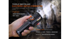 Fenix LR36R - Laser LEP și Lumină albă - Lanternă profesională - 10000 Lumeni - 1260 Metri