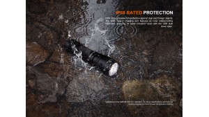 Fenix TK05R - Lanternă Tactică - 1000 Lumeni - 450 Metri